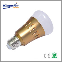 Kingunionled fabricante Comercio de garantía de aluminio bombilla LED Serie E27 CE / RoHS 7W 620LM